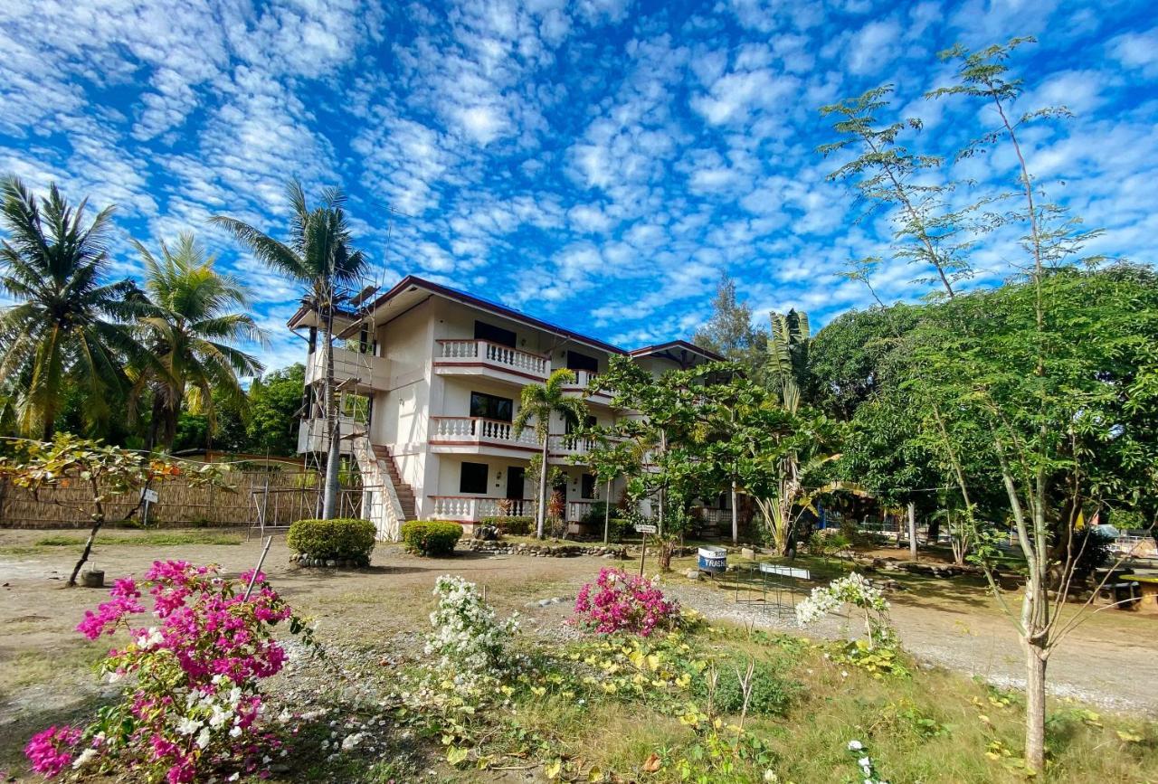 Reddoorz @ Seasun Beach Resort And Hotel Zambales Santa Cruz  Eksteriør billede