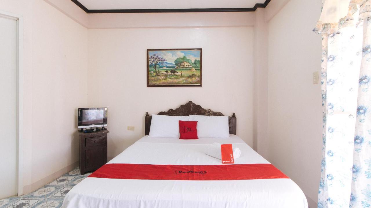 Reddoorz @ Seasun Beach Resort And Hotel Zambales Santa Cruz  Eksteriør billede